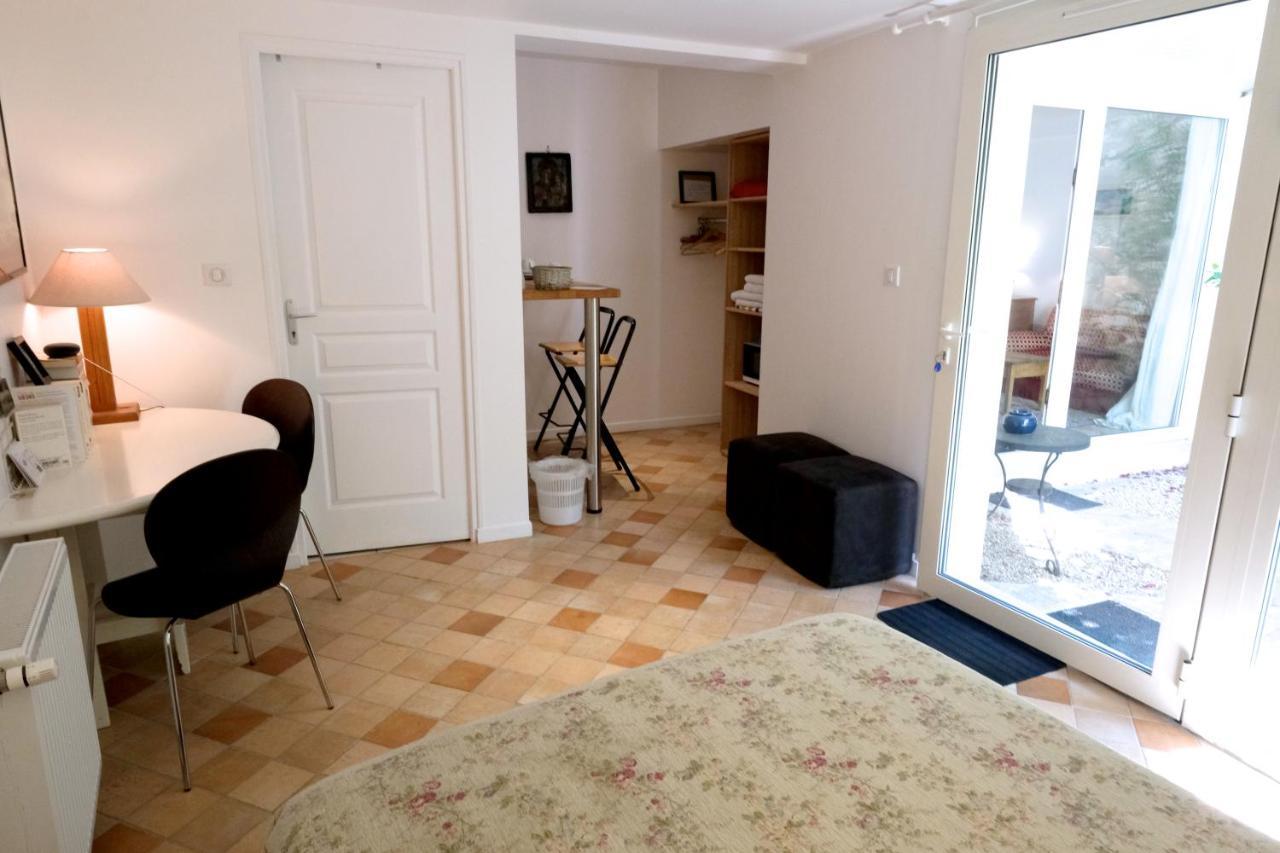 Bed and Breakfast Le 3 Rue Grande Море-сюр-Луан Экстерьер фото