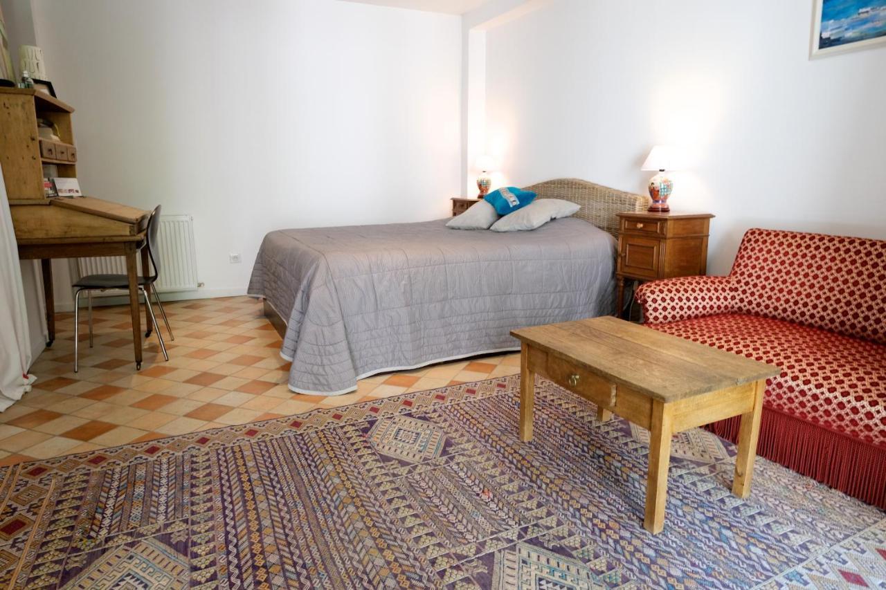Bed and Breakfast Le 3 Rue Grande Море-сюр-Луан Экстерьер фото
