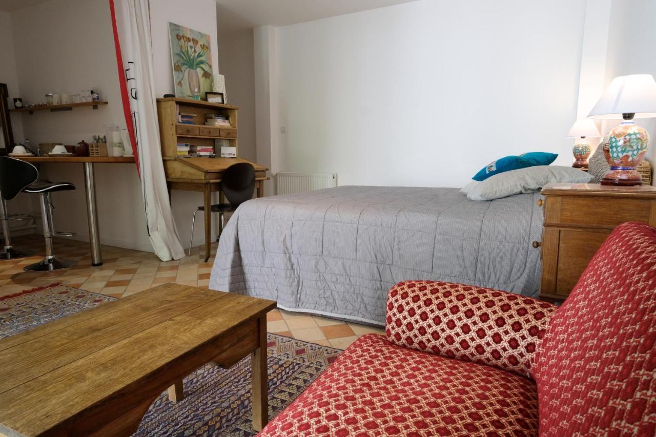 Bed and Breakfast Le 3 Rue Grande Море-сюр-Луан Экстерьер фото